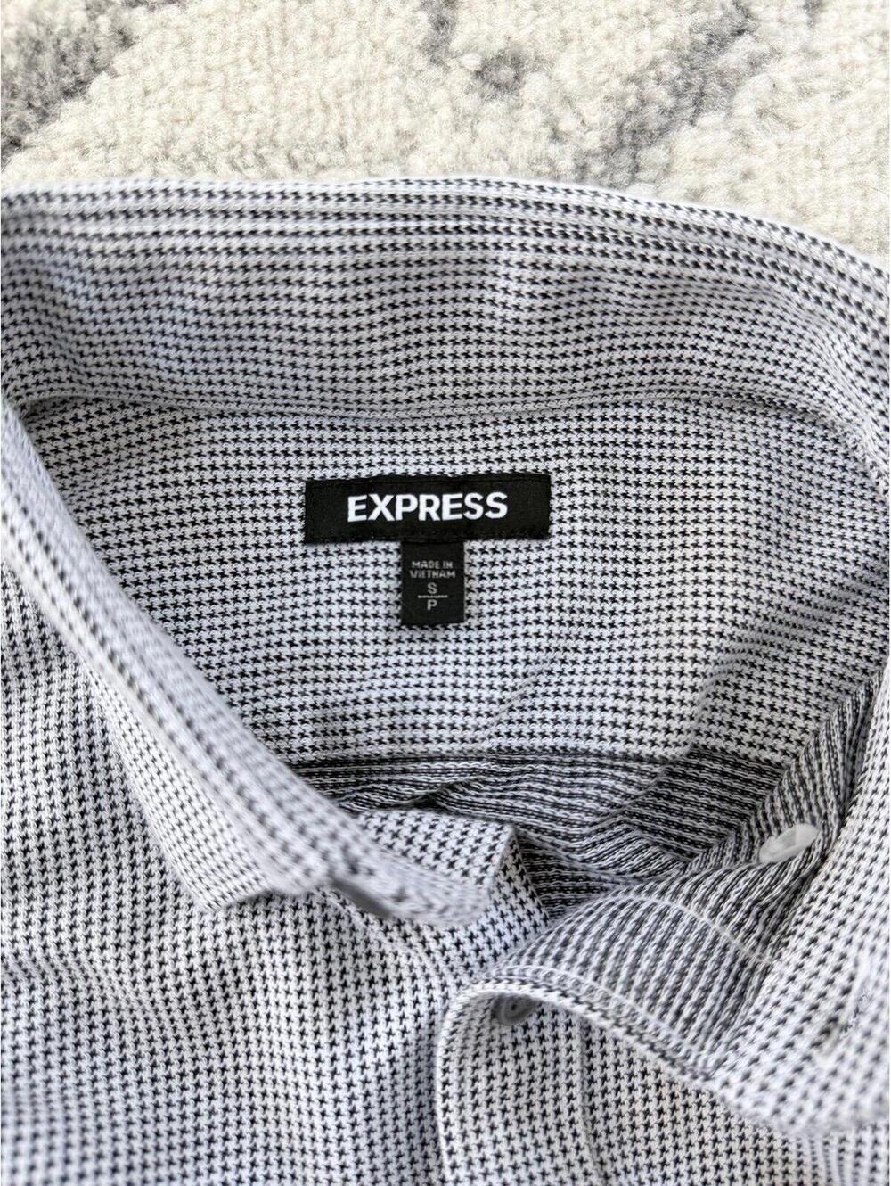 Express Essential Micro-Print Button Front Shirt - Picture 6 of 9
